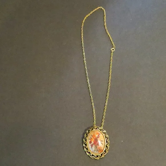 Decorative Necklace/Broach - Picture 1 of 4
